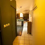 Bel Appartement, Parking Selon Dispo